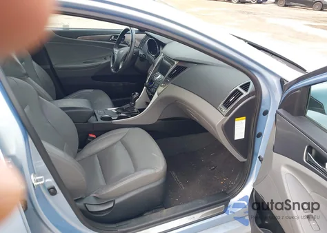 2012 Hyundai Sonata Hybrid z USA, uszkodzony, nr VIN KMHEC4A4XCA054535